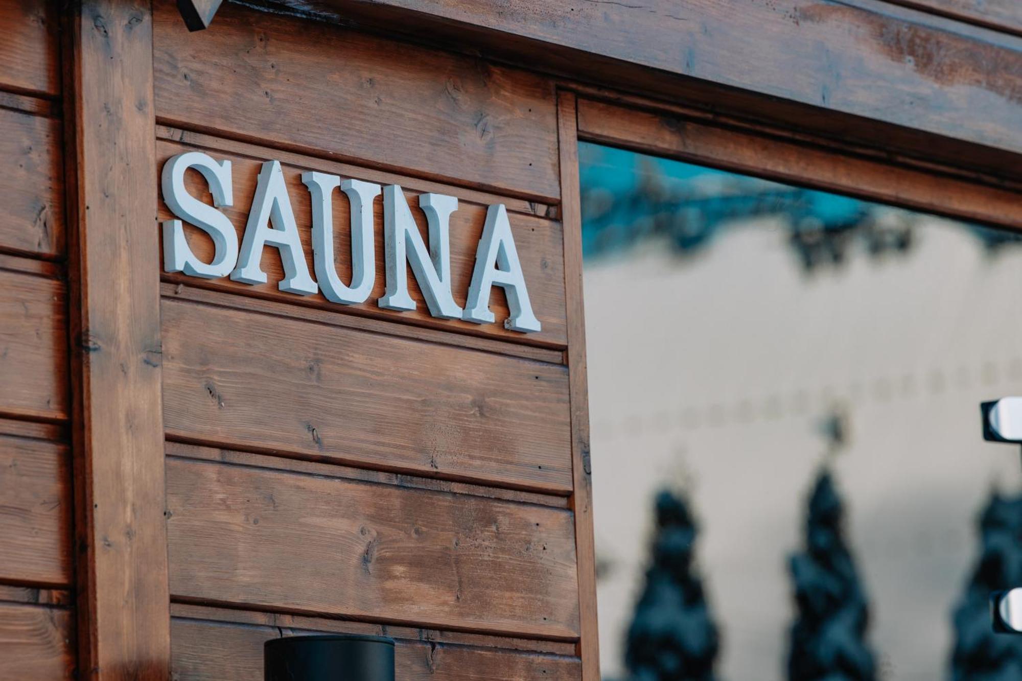 Apartamenty Grand Tatry - Sauna I Jacuzzi Wliczone W Cene Pobytu - 10 Minut Pieszo Od Term Bania Бялка-Татшанська Екстер'єр фото